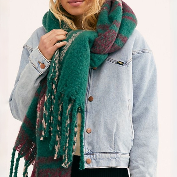 Free People Accessories - Free People 🎭 Gemini plaid blanket scarf